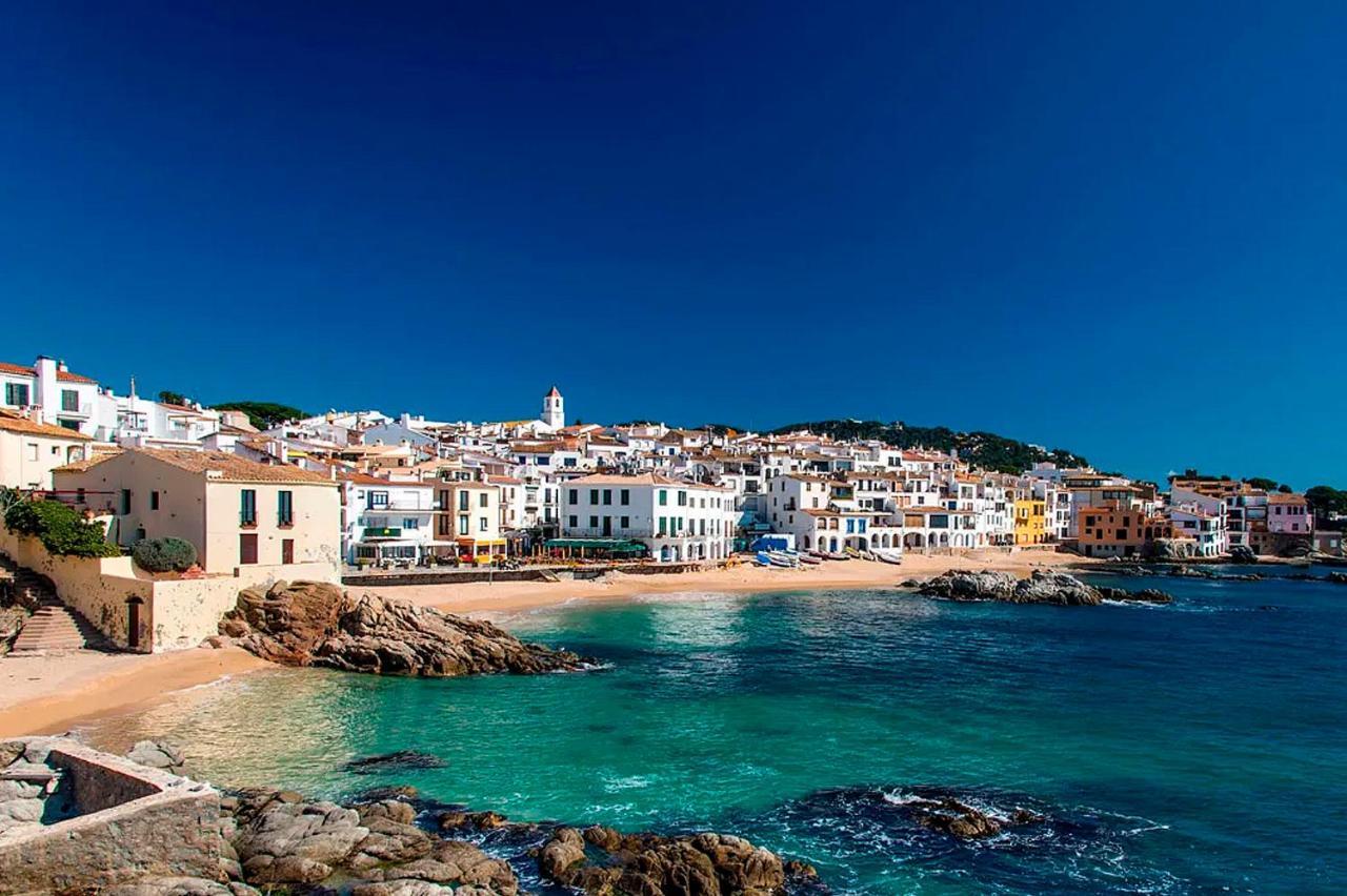 Precioso Apartamento Reformado En 1Ra Linea De Mar Sin Vistas Calella De Palafrugell Exterior photo